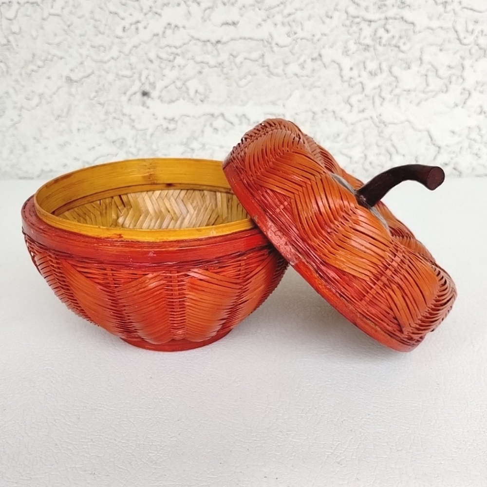 Vtg Shanghai Handicrafts Orange Woven Apple Pumpkin Basket w Lid Folk Art Decor